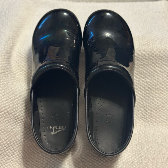 Women’s Dansko Professional Clog - Picture 4 of 11